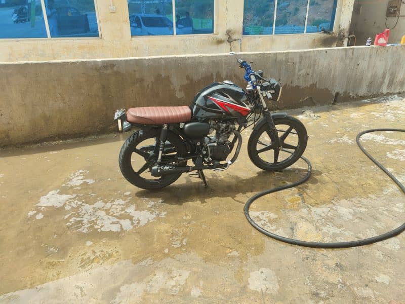 cb125 tenky model 23 10/9 condition full kachre ke rate pe 2