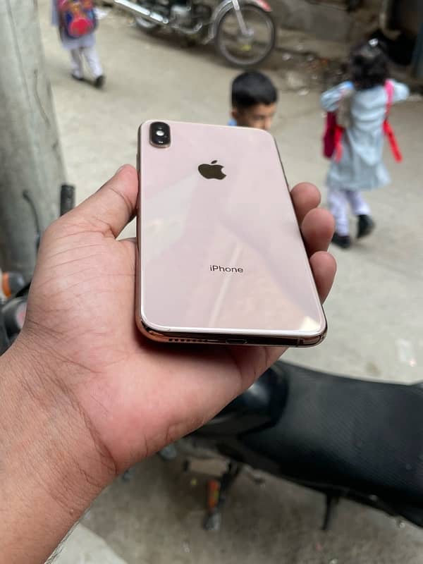 iphone xsmx 256gb PTA 1