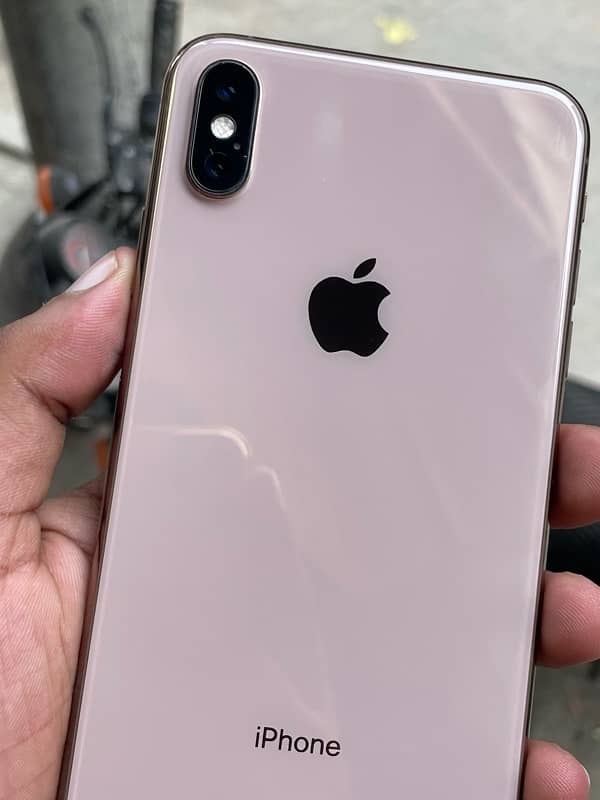 iphone xsmx 256gb PTA 5