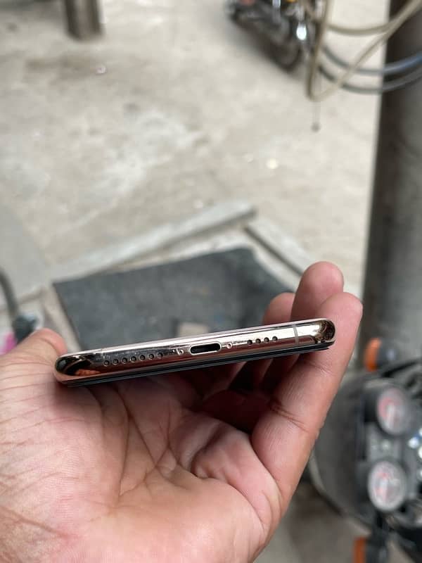 iphone xsmx 256gb PTA 6