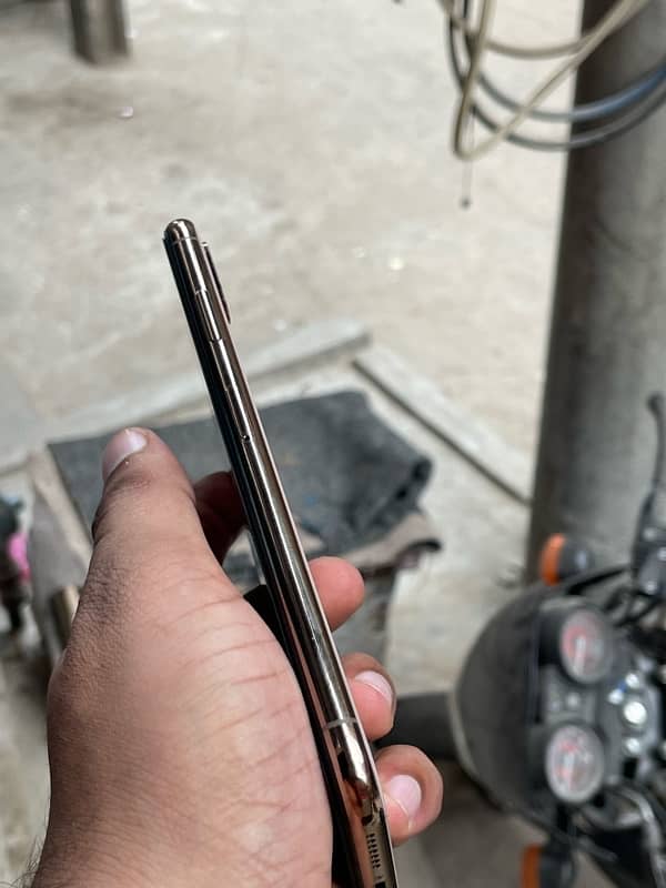 iphone xsmx 256gb PTA 7