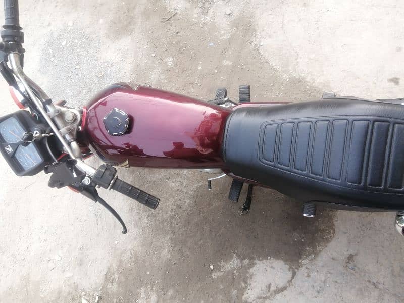 Honda 125 model 2018 Reg 2019 4