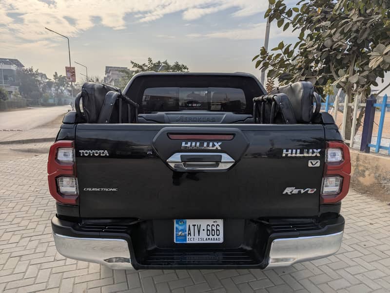 Toyota Hilux 2021 7