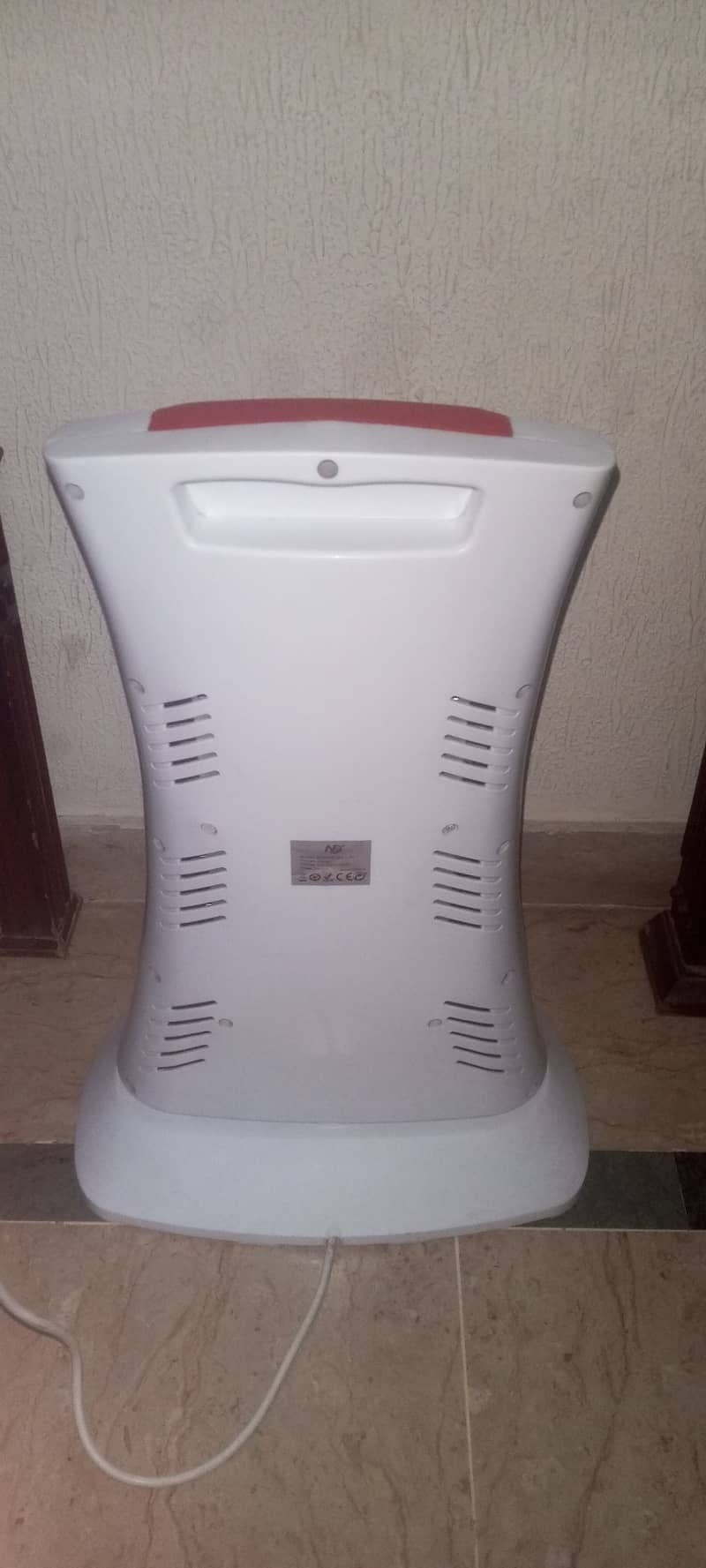 Electric Heater with Box Packing 9/10 condition 1