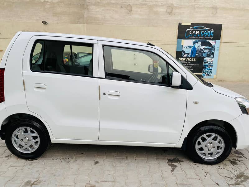 Suzuki WagonR-AGS 2021. Company Maintained. 10/10 4