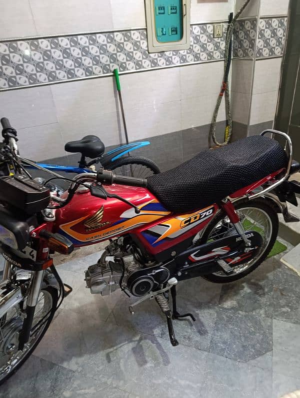 Honda CD 70 2025 number laga hoa ha only 36 kilometres Use 1