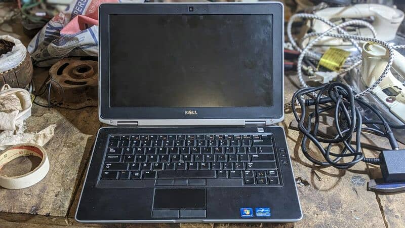 laptop Dell i7 3 generation 4 ram 500 gb hard 2