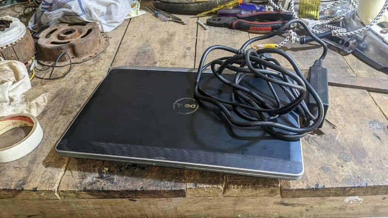 laptop Dell i7 3 generation 4 ram 500 gb hard 5