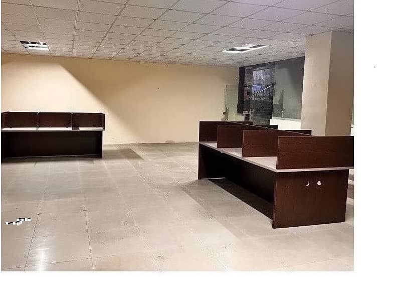 Area 1300 Square Feet Corporate Office Available For Rent On Reasonable Rent Gulberg 3 Lahore 0