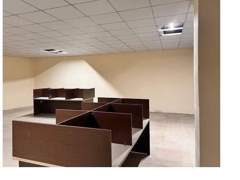 Area 1300 Square Feet Corporate Office Available For Rent On Reasonable Rent Gulberg 3 Lahore 3