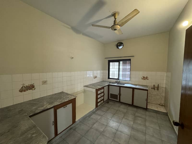 NEAT N CLEAN UPPER PORTION FOR RENT PRIME LOCATION TILED FLOORING 3