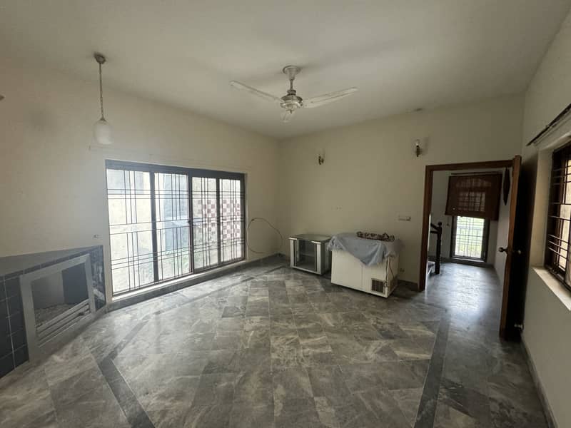 NEAT N CLEAN UPPER PORTION FOR RENT PRIME LOCATION TILED FLOORING 0