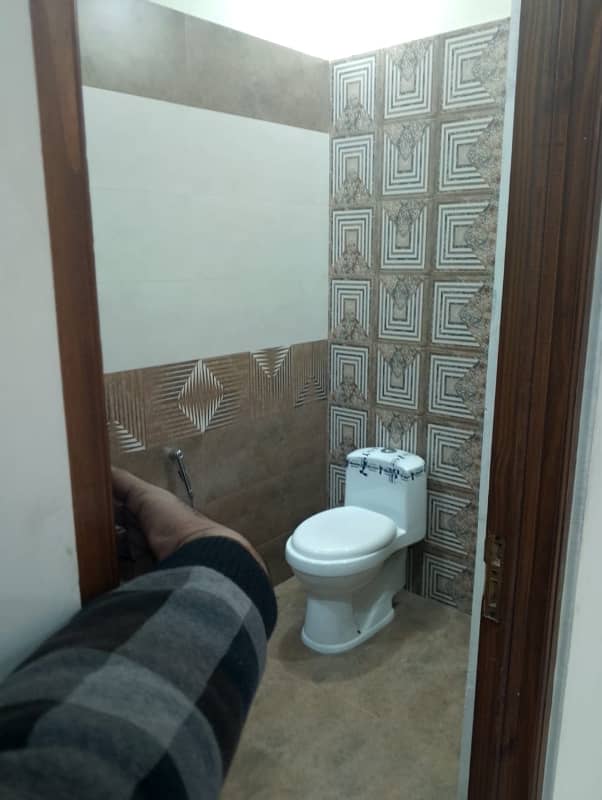 5 Marla brand New House for rent in Johar Town for Family and Silent office (Call center + Software house 4