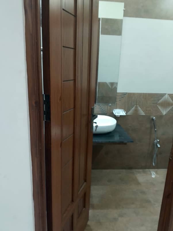 5 Marla brand New House for rent in Johar Town for Family and Silent office (Call center + Software house 8