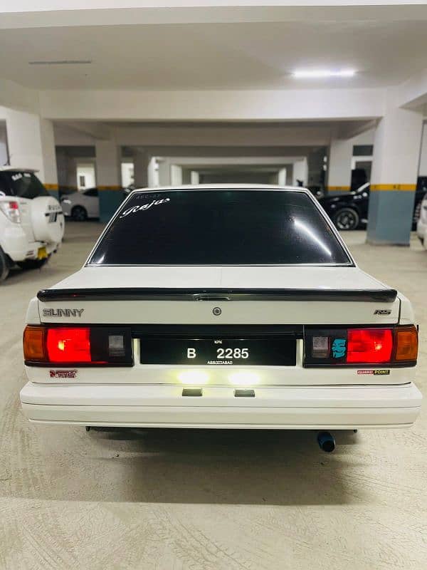 Nissan Sunny 1998 4