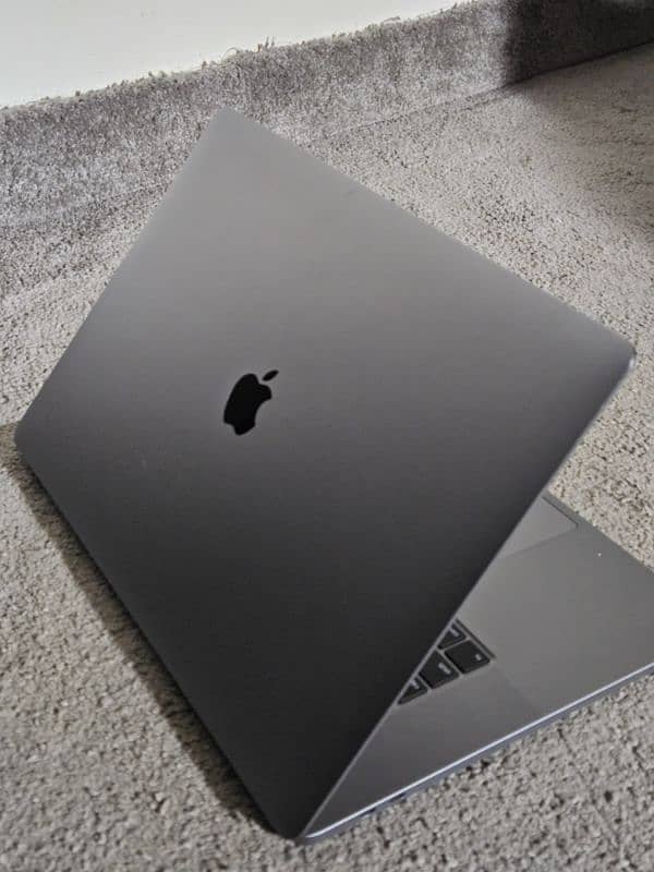 Macbook Pro Air | M1 | M2 | 13" 16" 1