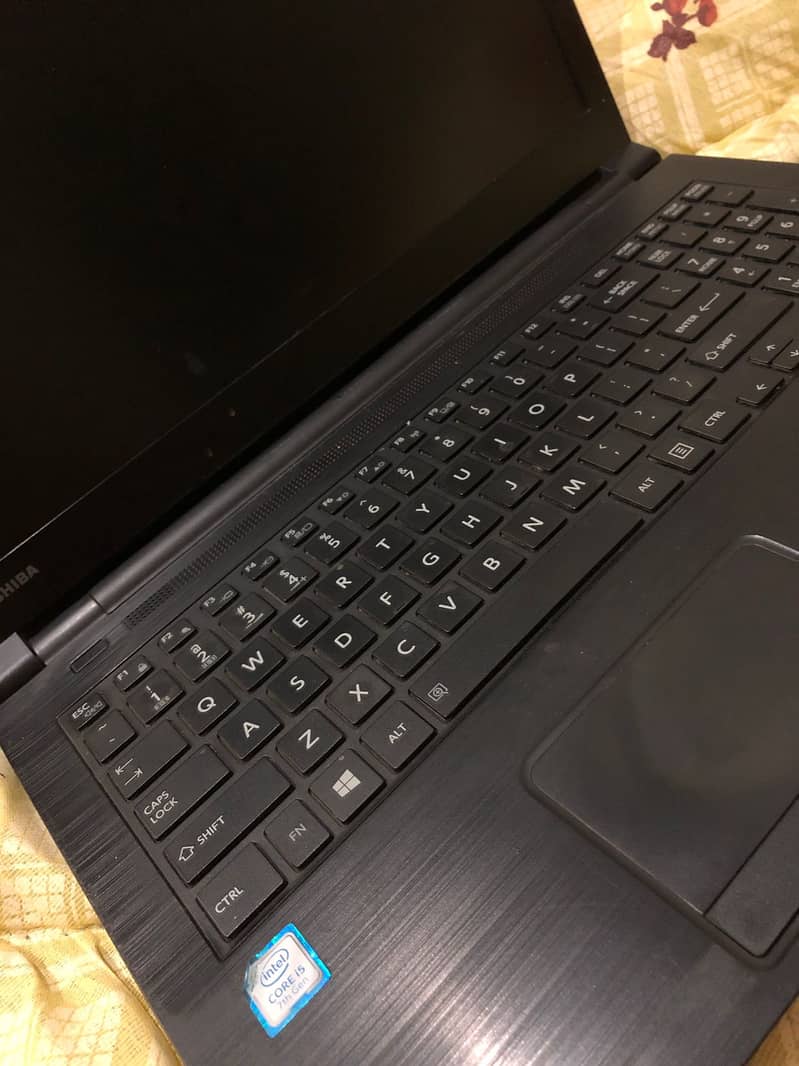 Laptop i5 7th Generation 4