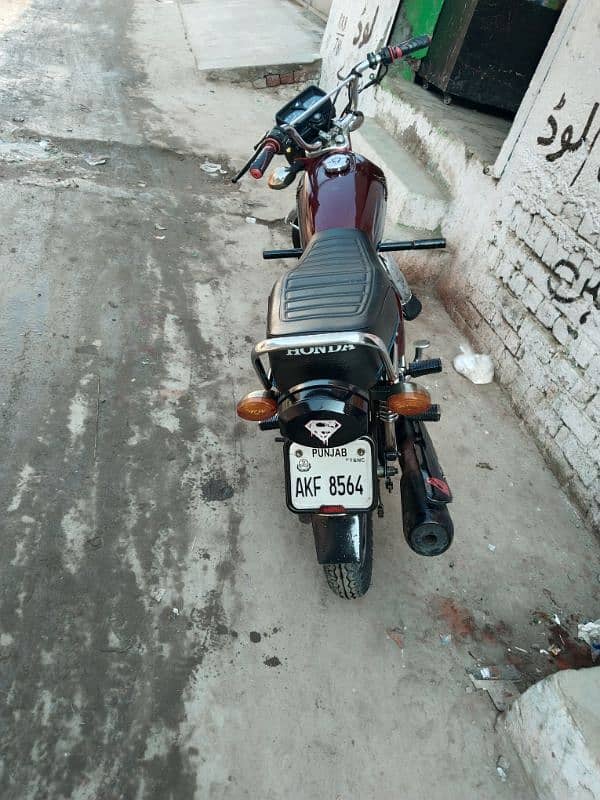 Red Honda 125 for sale 2