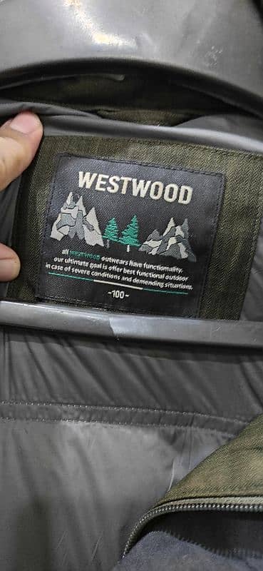 WESTWOOD SLEEVELESS GOOSE DOWN JACKET 1