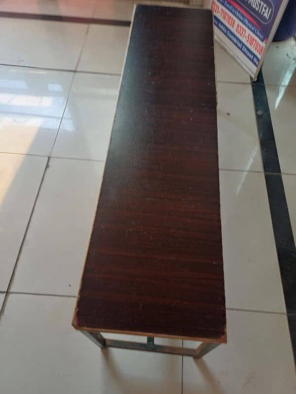 School benches/study table/desk  good condition size 4 by 1 fot 2