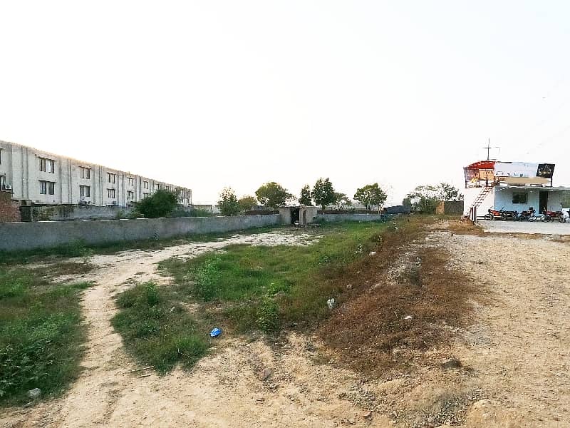 Ideal Prime Location Commercial Plot In Lahore Available For Rs. 17000000 8