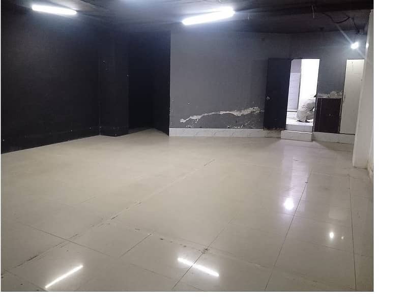 Area 700 Square Feet Office Available For Rent Real Pictures In Main Boulevard Road Gulberg 3 Lahore 4