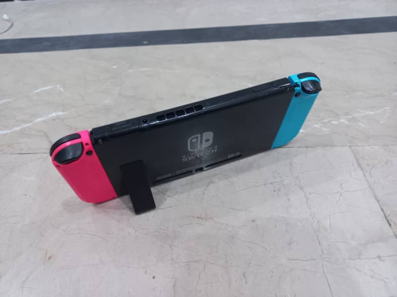 Nintendo Switch Jailbroken For Sale + Free Accessories 9