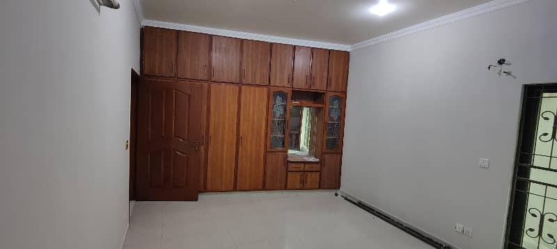 1 Kanal Upper Portion For Rent 10