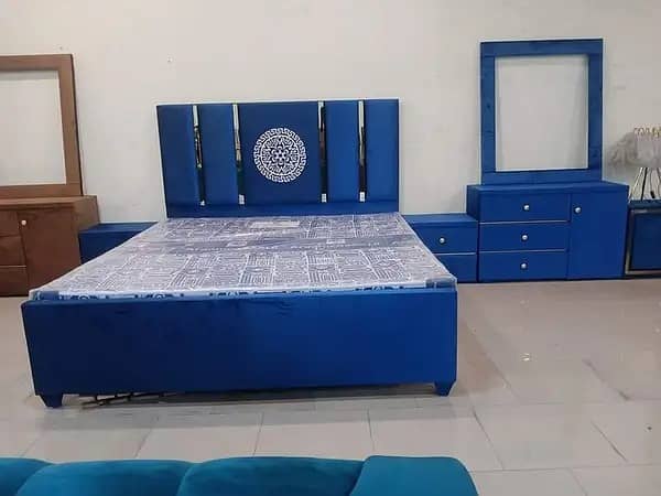 Bed set/Poshish Bed/King size bed/Double bed/Side table/Dressing tabl 4