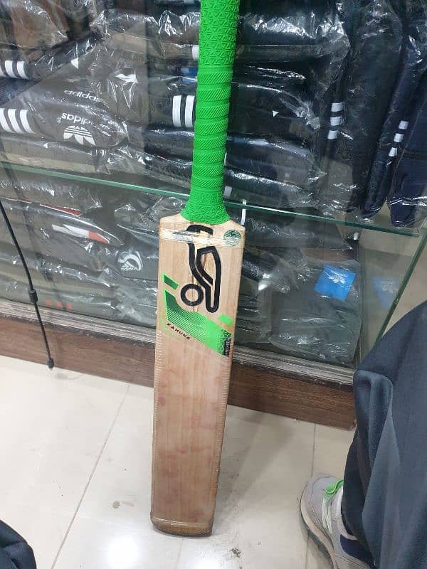 MB malik H pro hafeez proffeser edition but sticker kookaburra 4