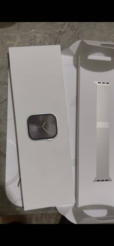 Apple watch Series 10 | Like New | Natural Titanium 46mm 0