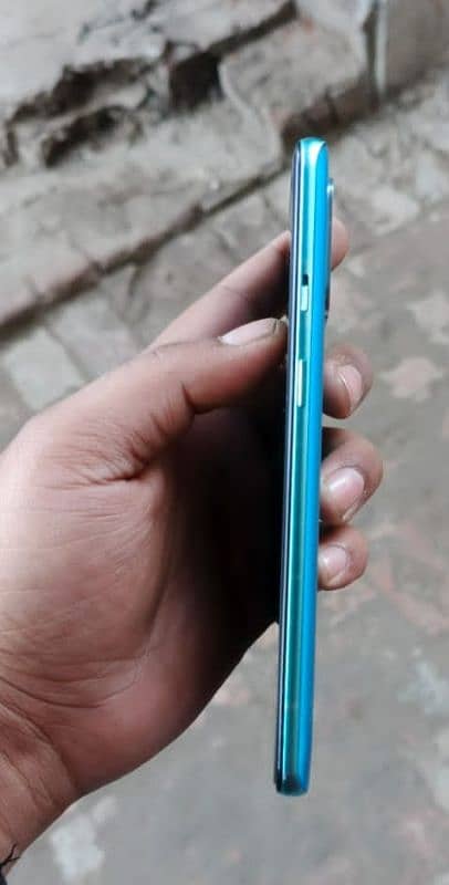 one plus 8t+5g 12/256 non pta 10/9 condition 1