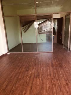 Office For Rent 350 Sqft