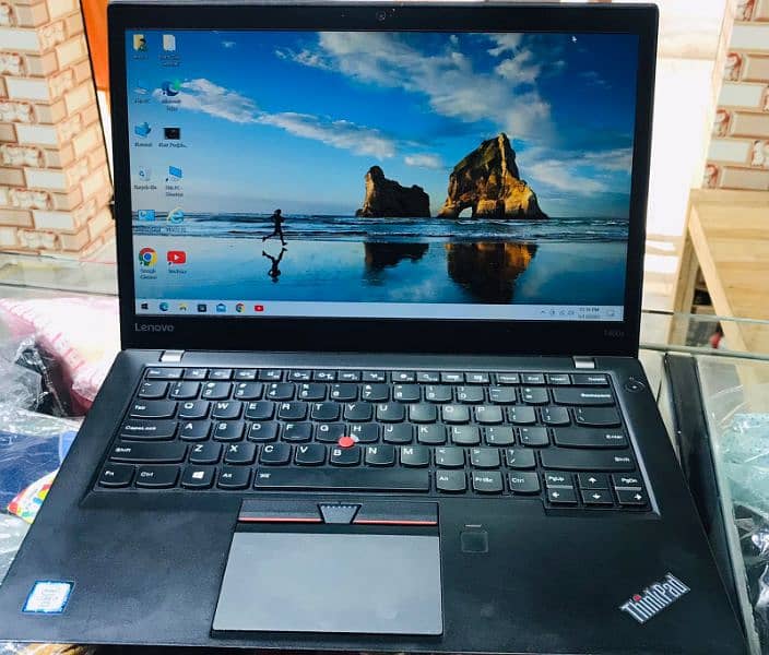 laptop lenovo Thinkpad i7.6th 4gb 256ssd rom. black color. 5