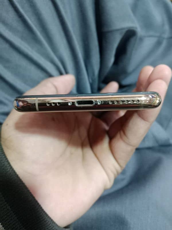 iphone xs PTA ap 64gb 4