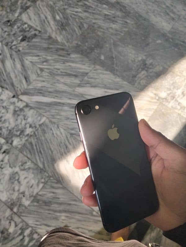 IPHONE 8 NON PTA 1