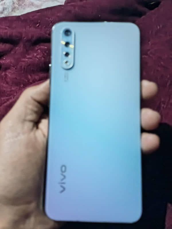 vivo s1 for sale on xchnage poSsible with iPhone 7+ 1