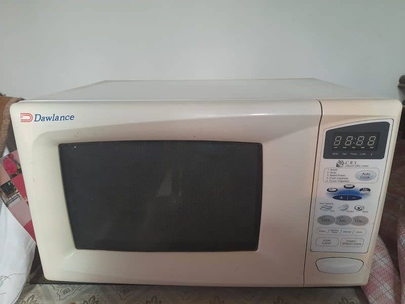 Dawlance miceowave oven 3