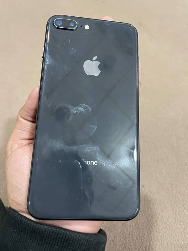 iPhone 8 Plus 4