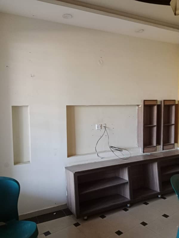 6 Marla Lower Portion For Rent R Block Johar Town 6