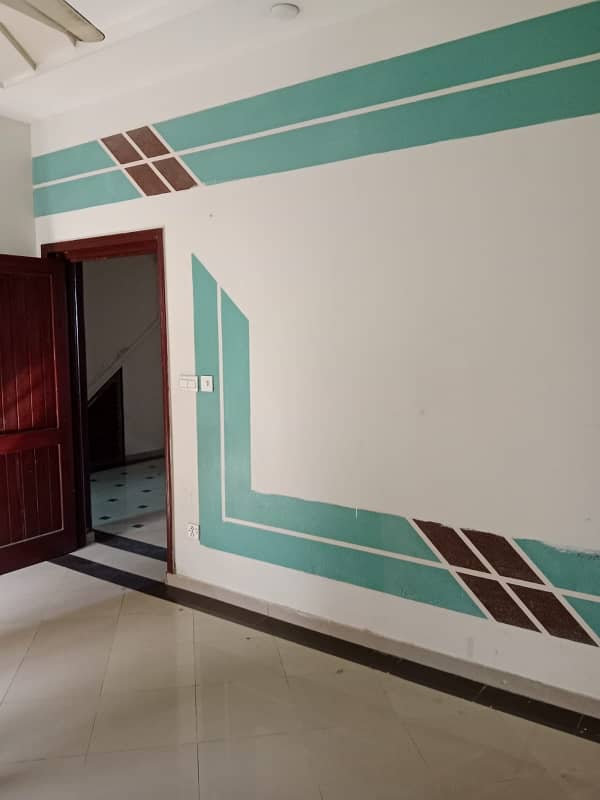 6 Marla Lower Portion For Rent R Block Johar Town 10