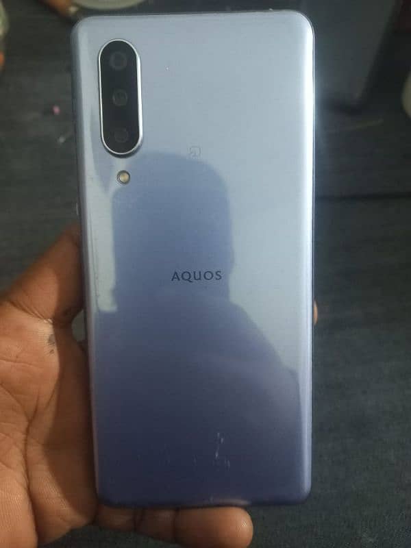 Sharp Aquos zero 5g 0