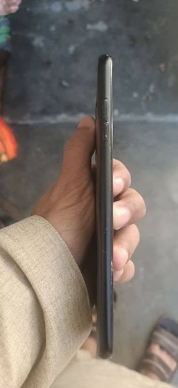 LG V30+, Panel Break and dots, Working Fine 2