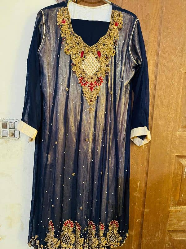 Party wear fancy dress in good condition 6