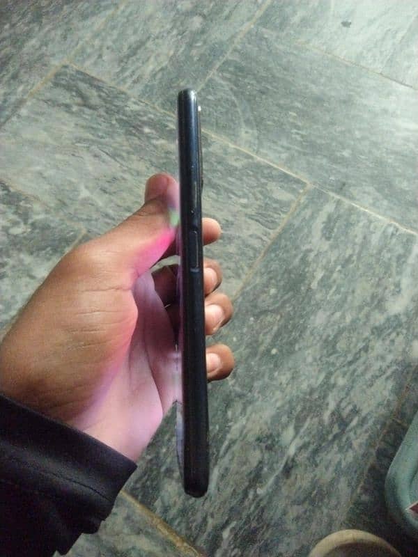 Vivo y20 4/64 condition 10/8 2