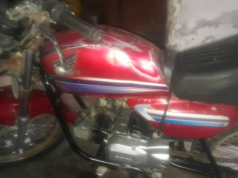 Honda 2005 khi 100cc all original 1 hand use 5