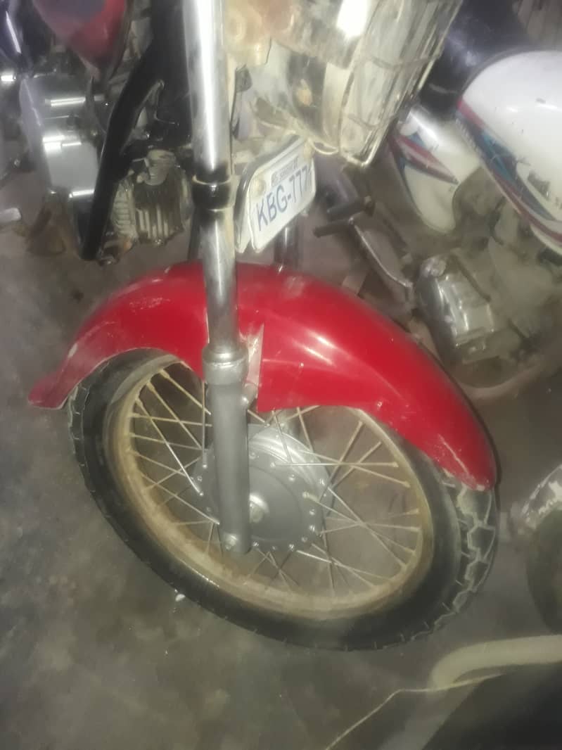 Honda 2005 khi 100cc all original 1 hand use 6