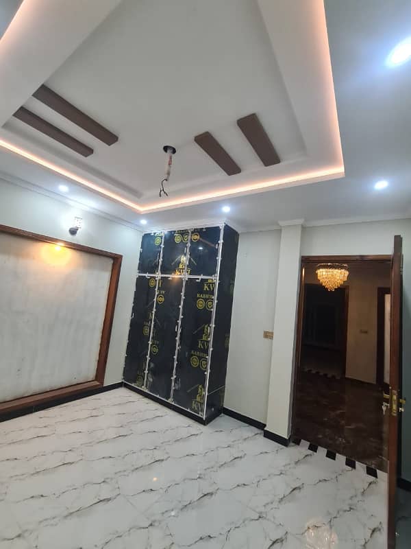 Beautiful 5 Marla House For Sale In Johar Town - Demand 22,500,000 PKR 10