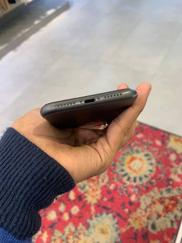 IPhone 11 64Gb non PTA jv 4