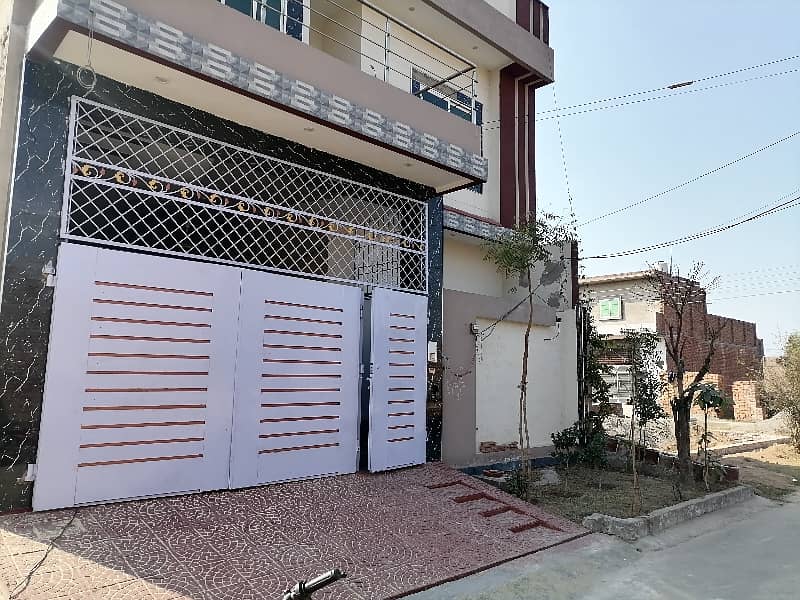 A 6 Marla House In Faisalabad Is On The Market For sale 5